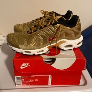 Nike Air Max Plus QS Metallic Gold, Nike TN, Mens Size 9